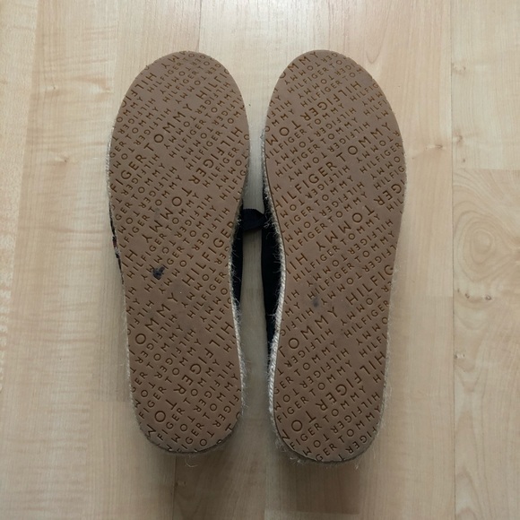 💥HP💥 Hilfiger women’s espadrilles. - Picture 5 of 7